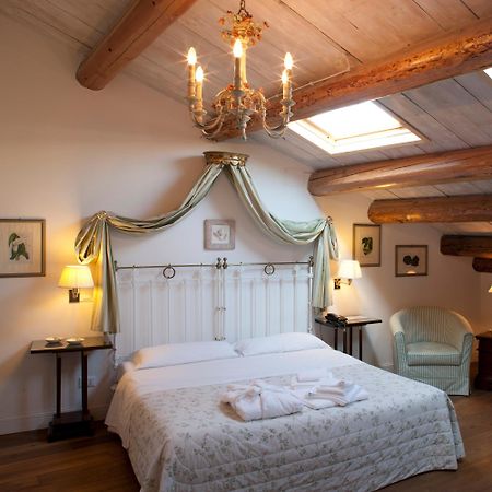 M Club De Luxe B&B Равенна Экстерьер фото